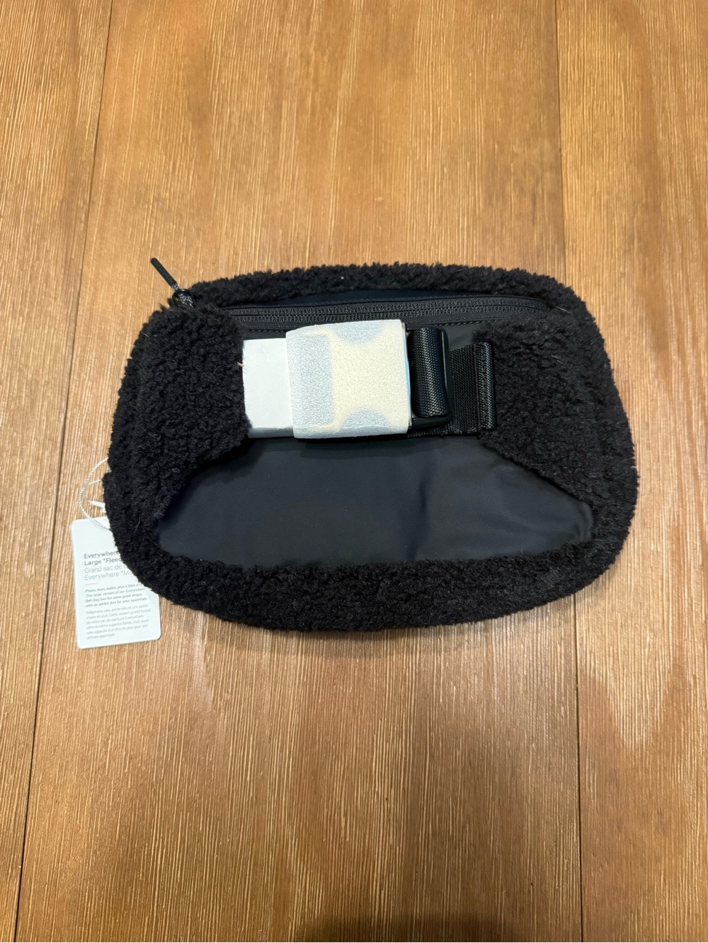 NEW Lululemon Black Sherpa Belt Bag - Picture 3 of 3